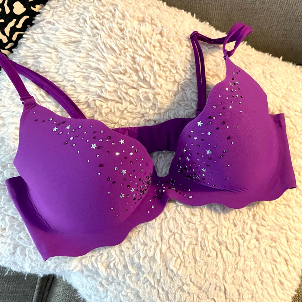 Victoria’s Secret Very Sexy Studded Bra